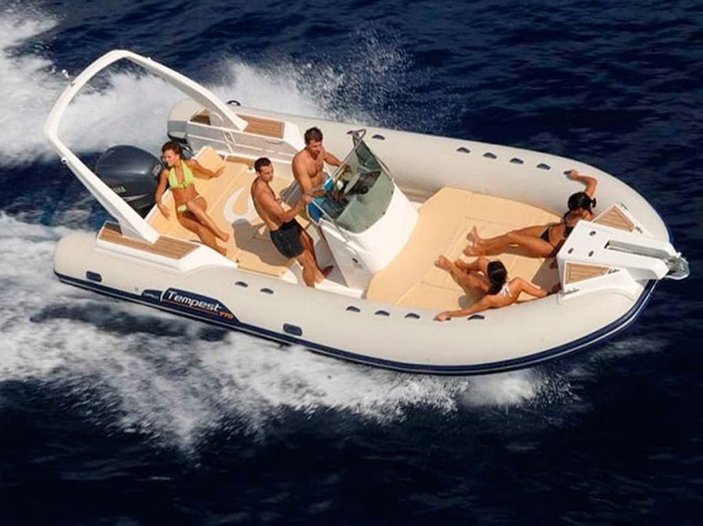 Capelli Tempest-770 I